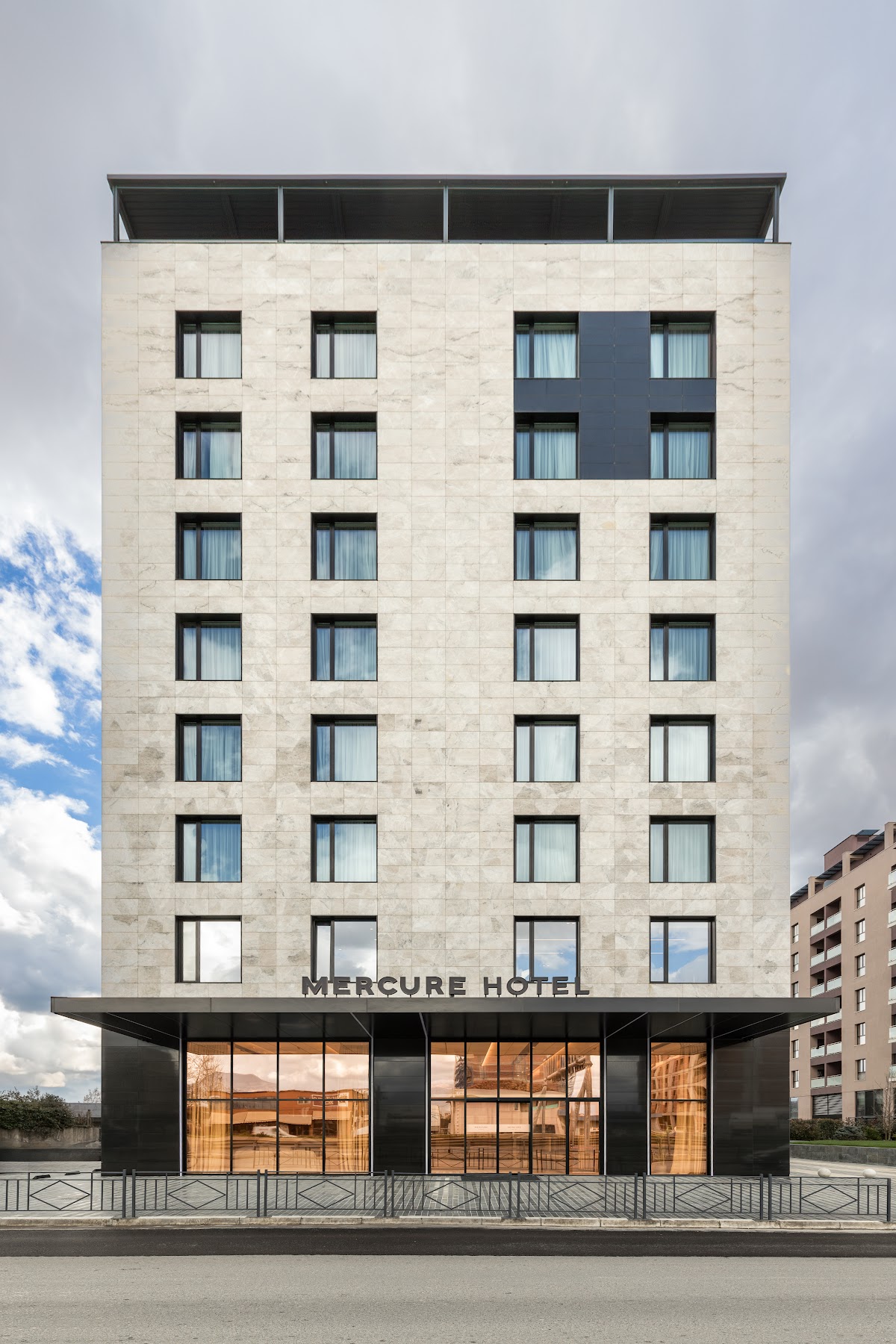 Mercure Tirana