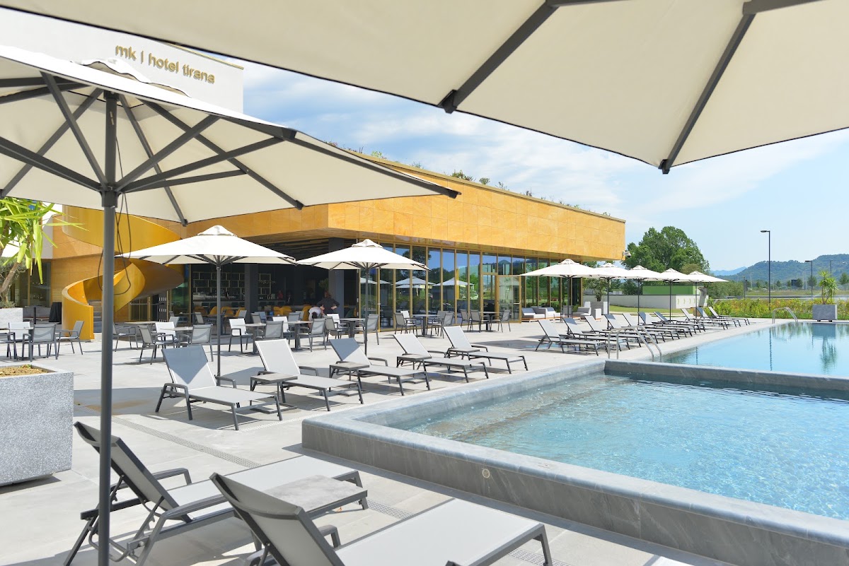 mk | hotel tirana