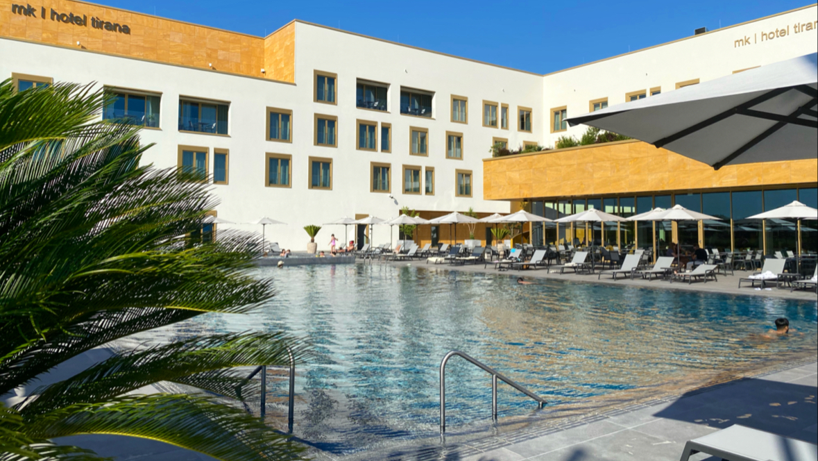 mk | hotel tirana