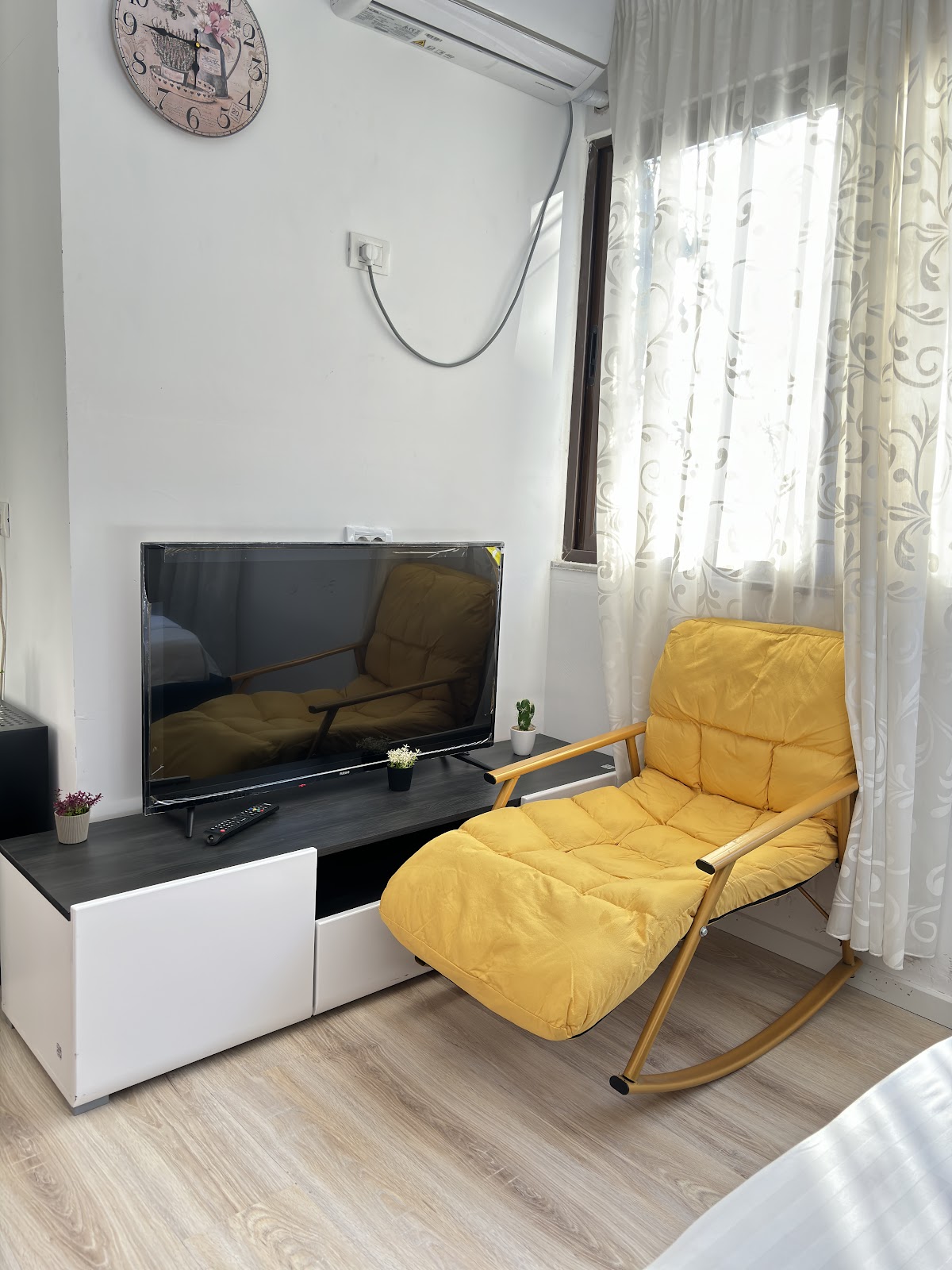 Budget Retreat Tirana & Studios