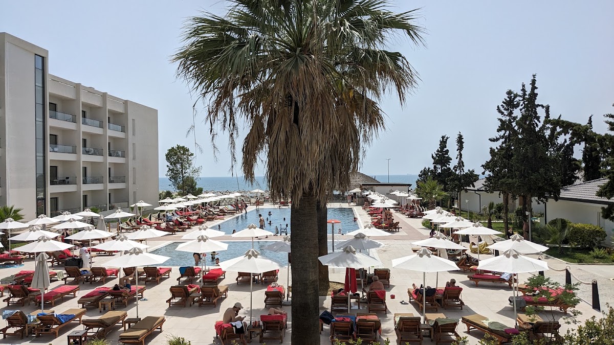 Sol Tropikal Durres