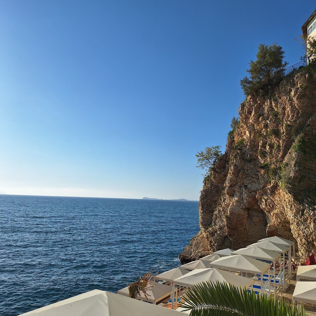 Hotel Liro