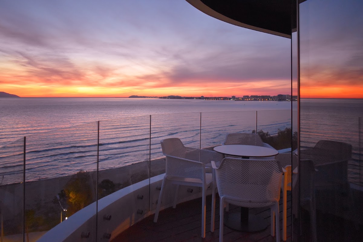 Yacht Hotel