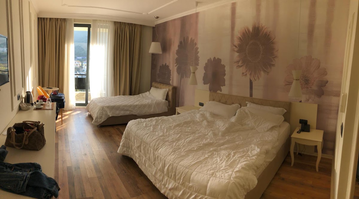 REGINA CITY HOTEL