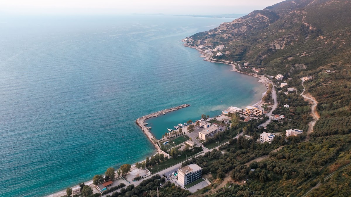 Mazarine Hotel and Restaurant