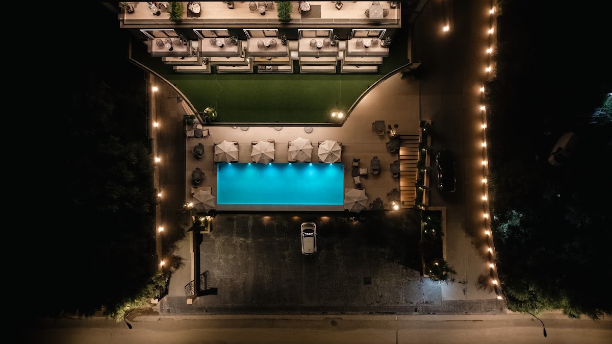 Mazarine Hotel and Restaurant