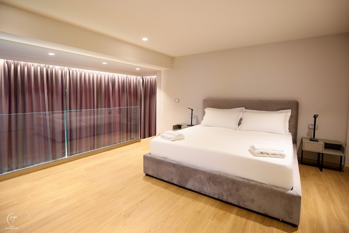 Toto Hotel