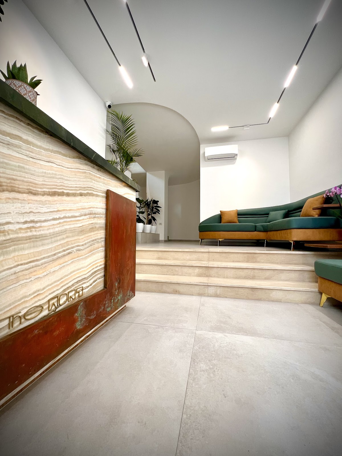 THE MONT BOUTIQUE HOTEL
