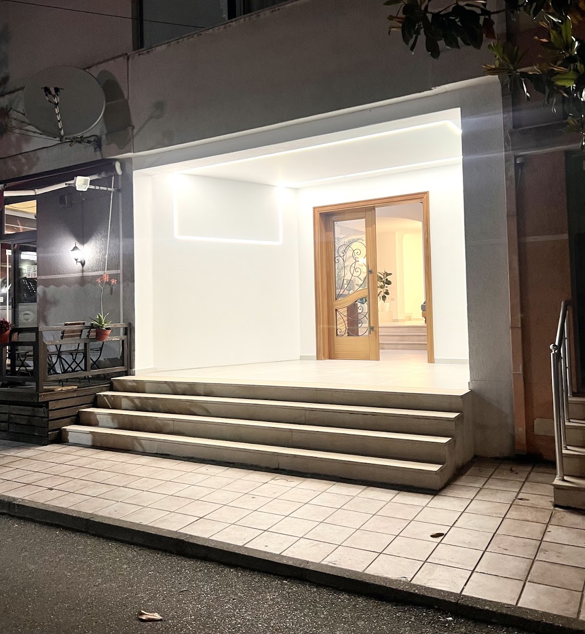 THE MONT BOUTIQUE HOTEL