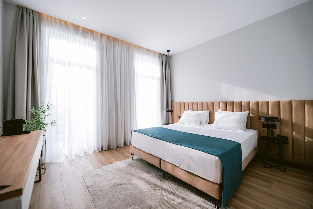 TRIBUTE HOTEL, Shkoder cvv