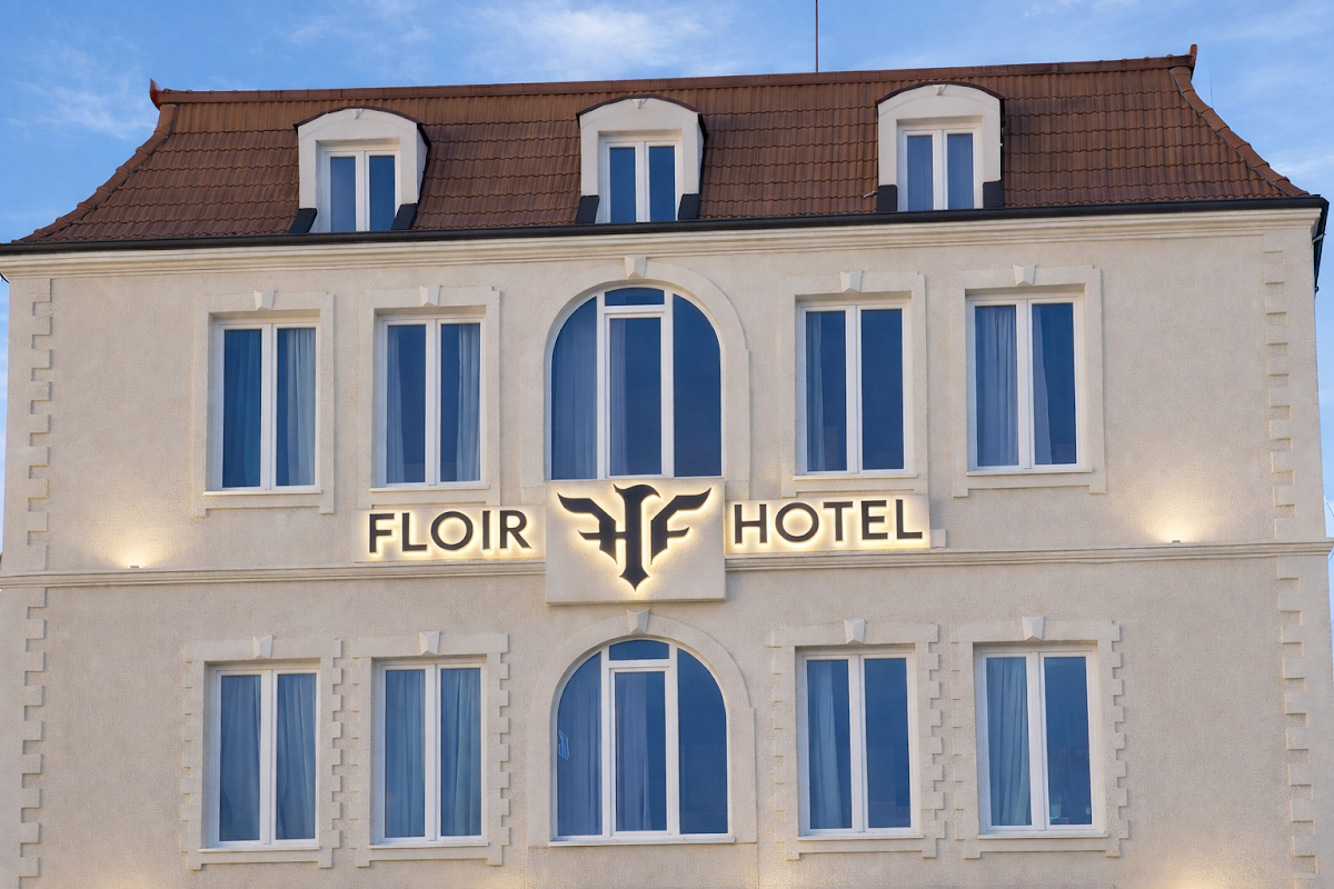 Floir Hotel