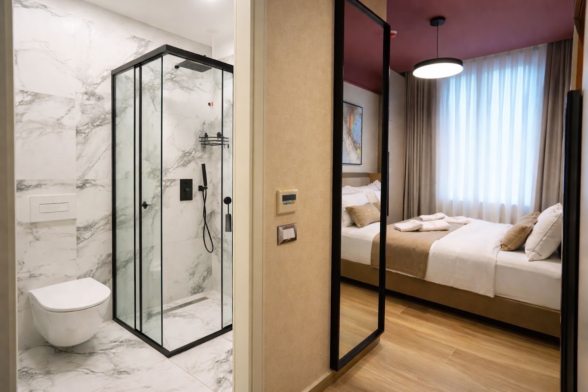 Floir Hotel