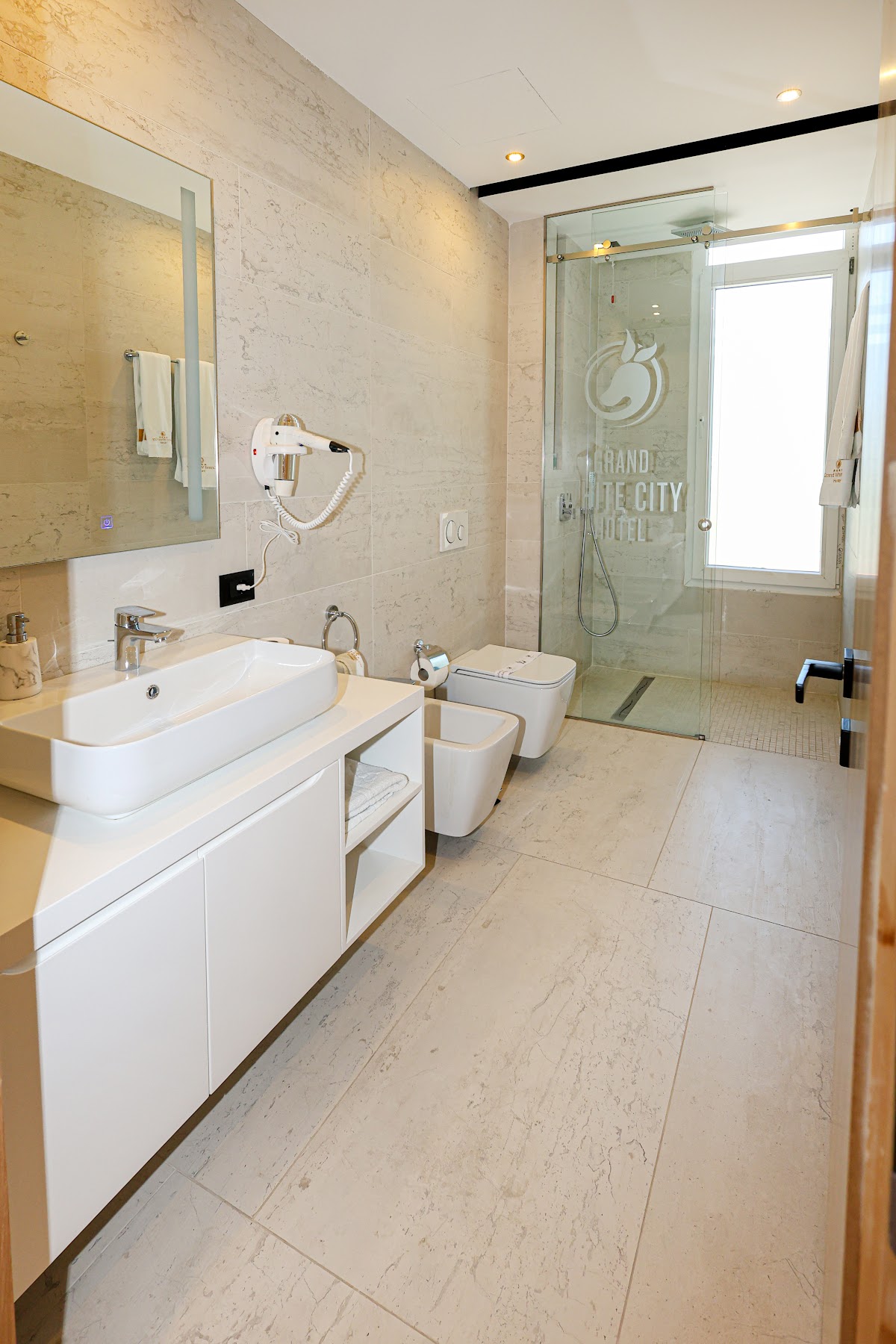 Hotel & Restaurant Grand White City Berat Albania
