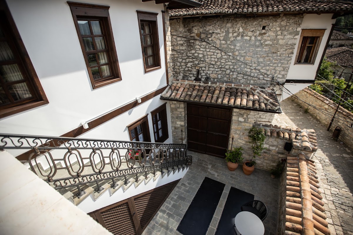 Vista Boutique Hotel