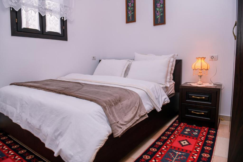 Villa Elmar Hotel & Restaurant, Berat