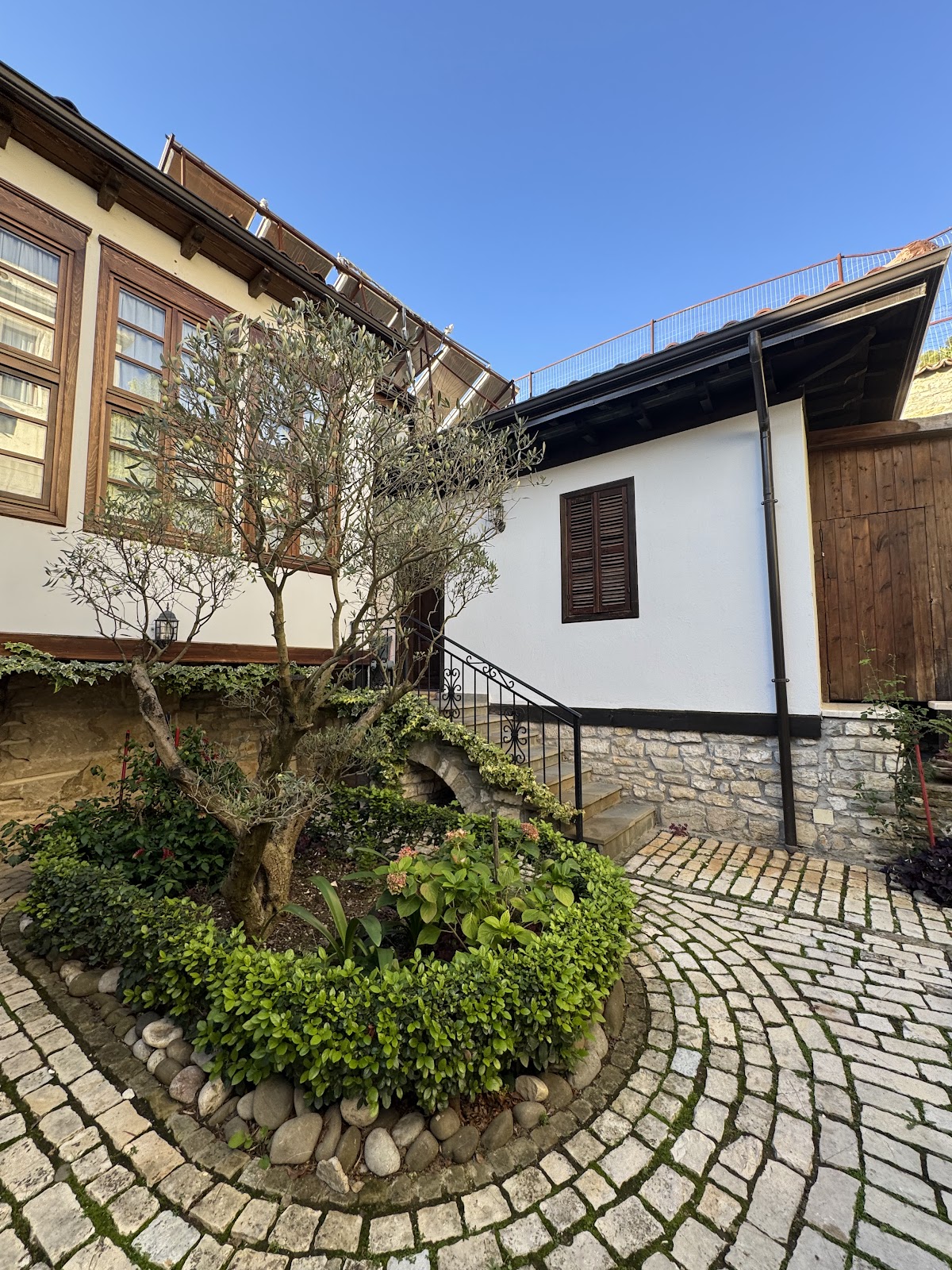 Hotel Mangalemi