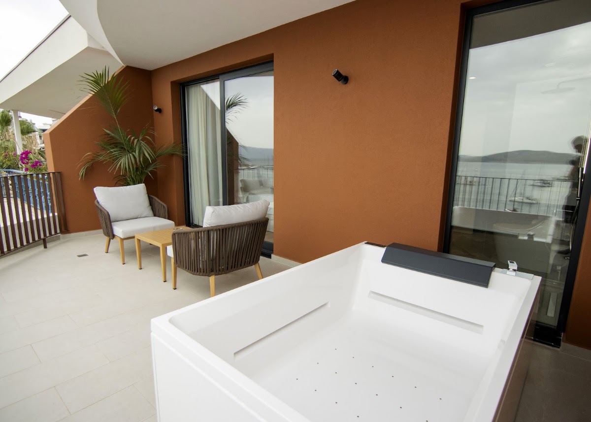 Vale Hotel Sarande