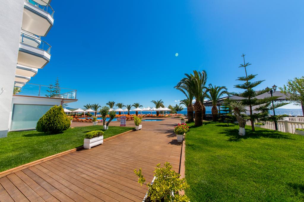 Saranda Palace