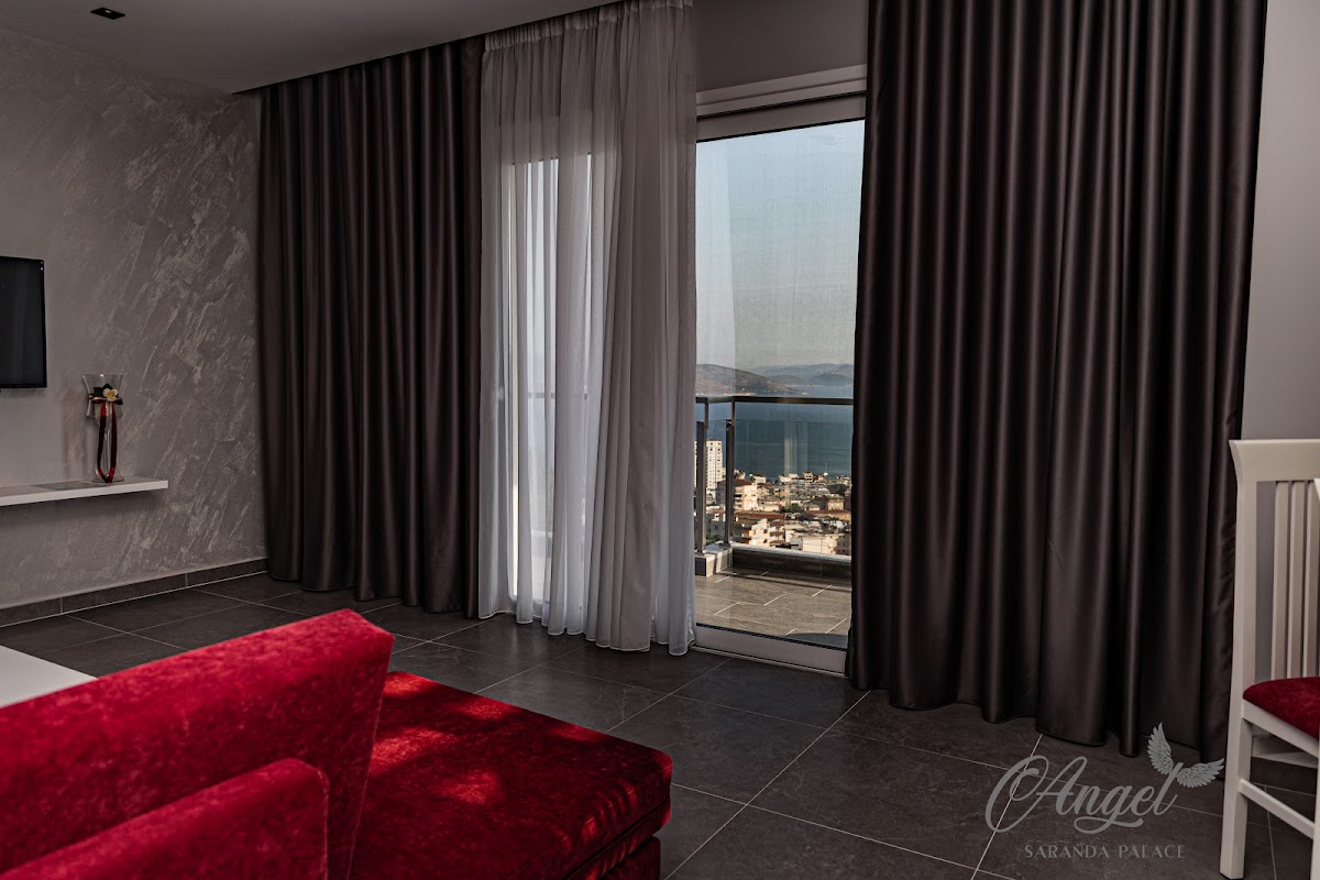 Angel Saranda Palace, Sarande