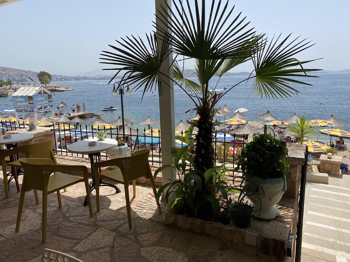 Kalemi's Beachside Hotel Sarande