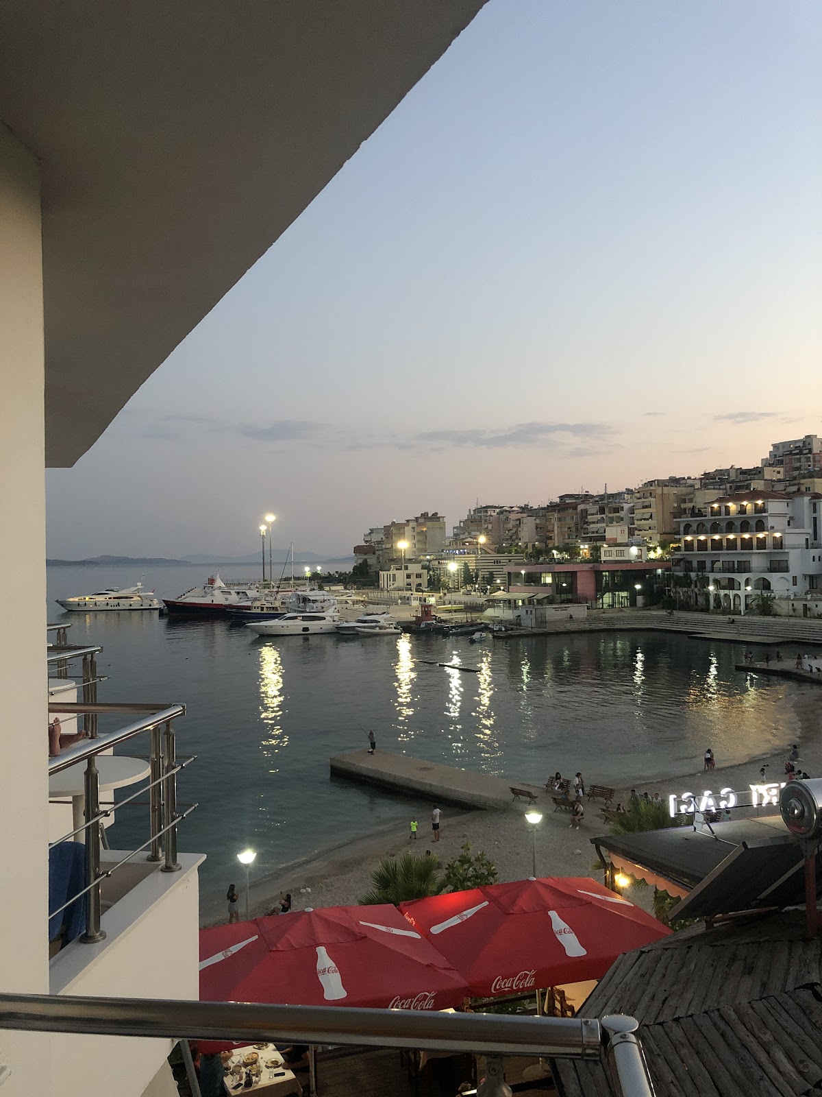 Titania Hotel, Sarande