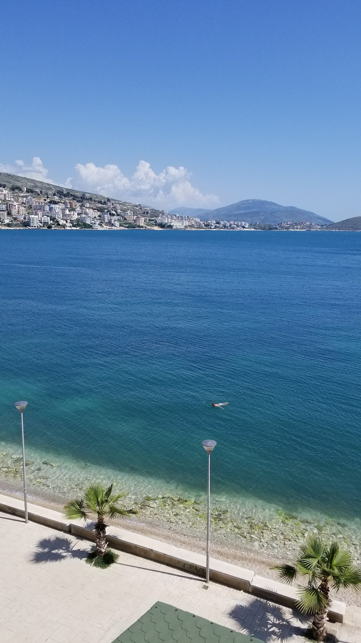 Titania Hotel, Sarande