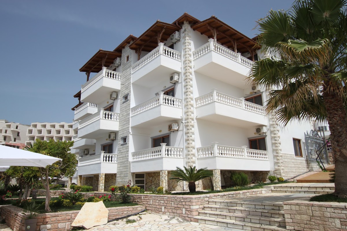 ORCHIDS Hotel