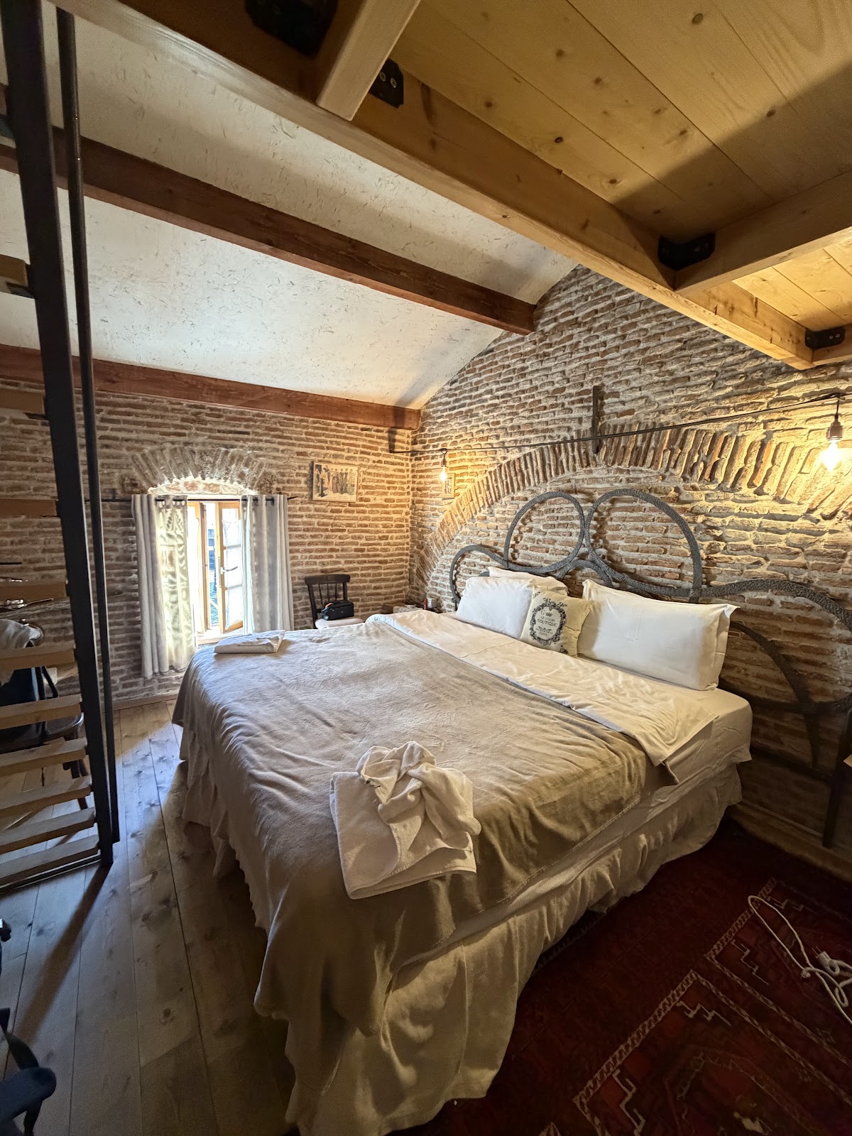 Secret Hotel