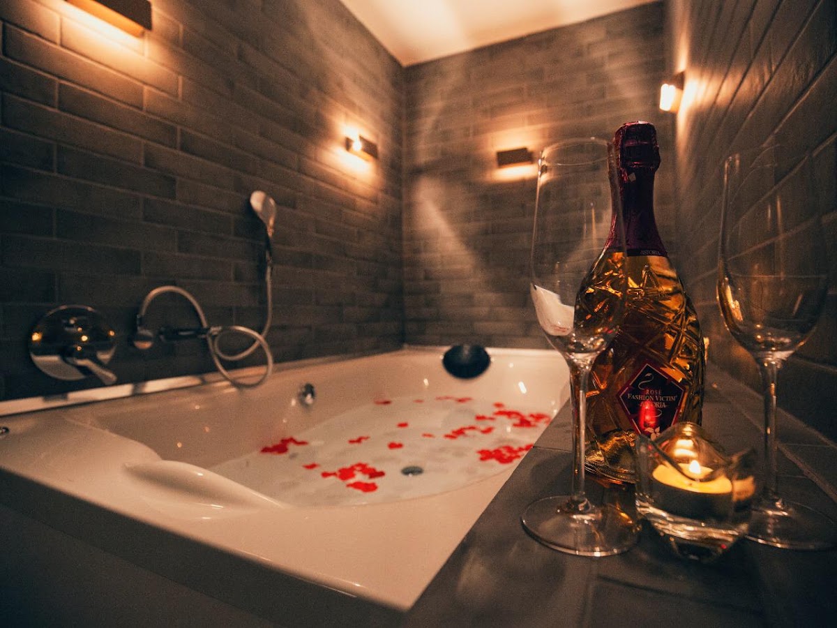 HOTEL ROMEO
