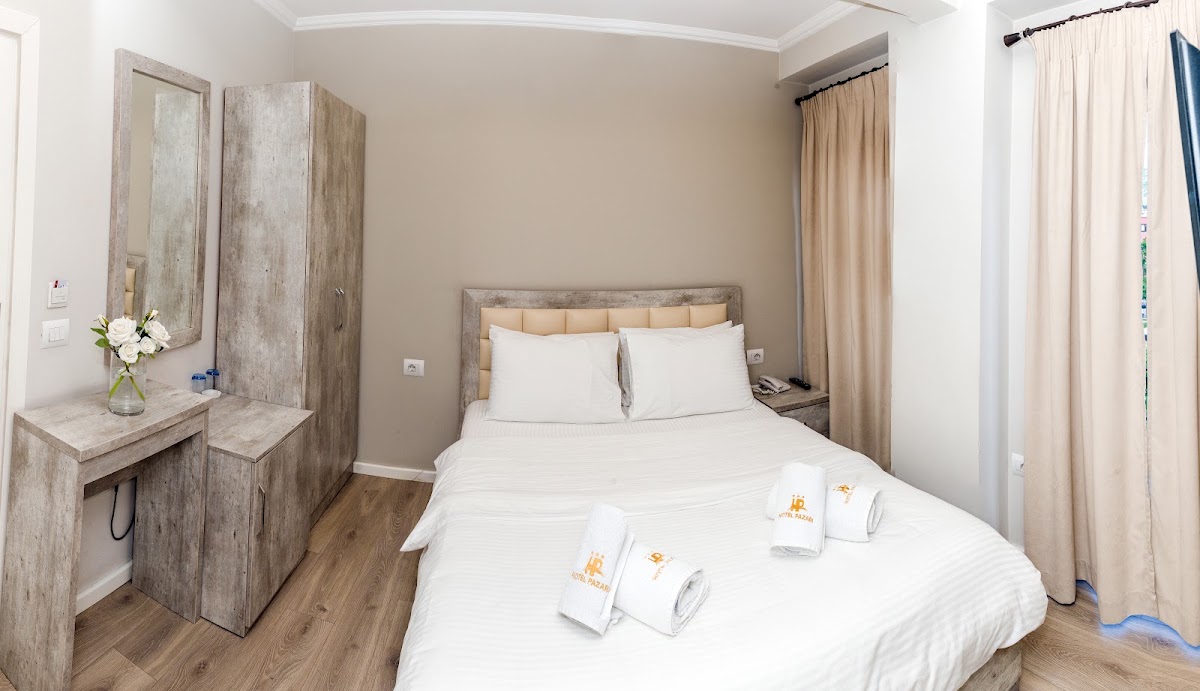 Hotel Pazari & Apartments