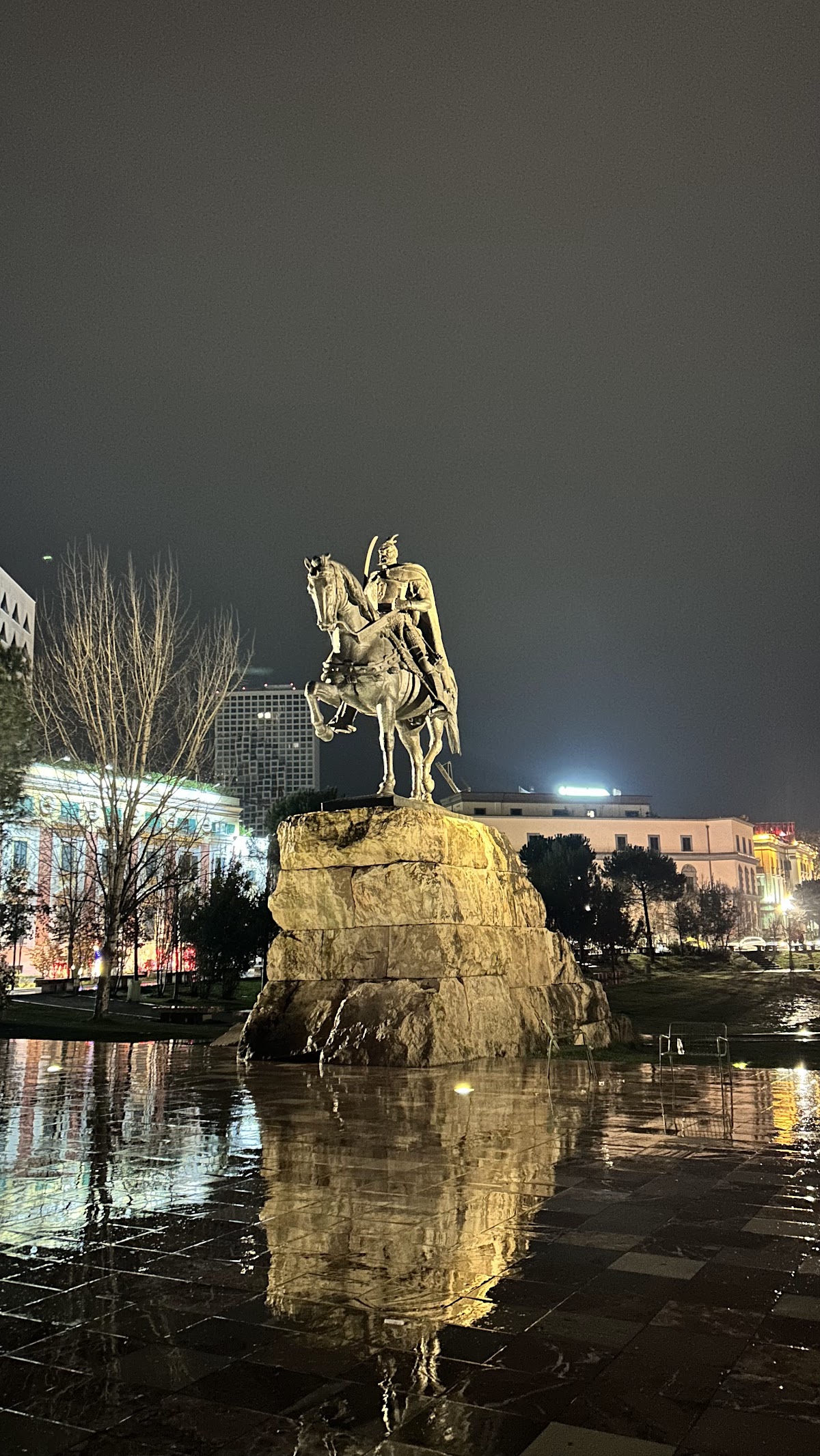 Skanderbeg Square