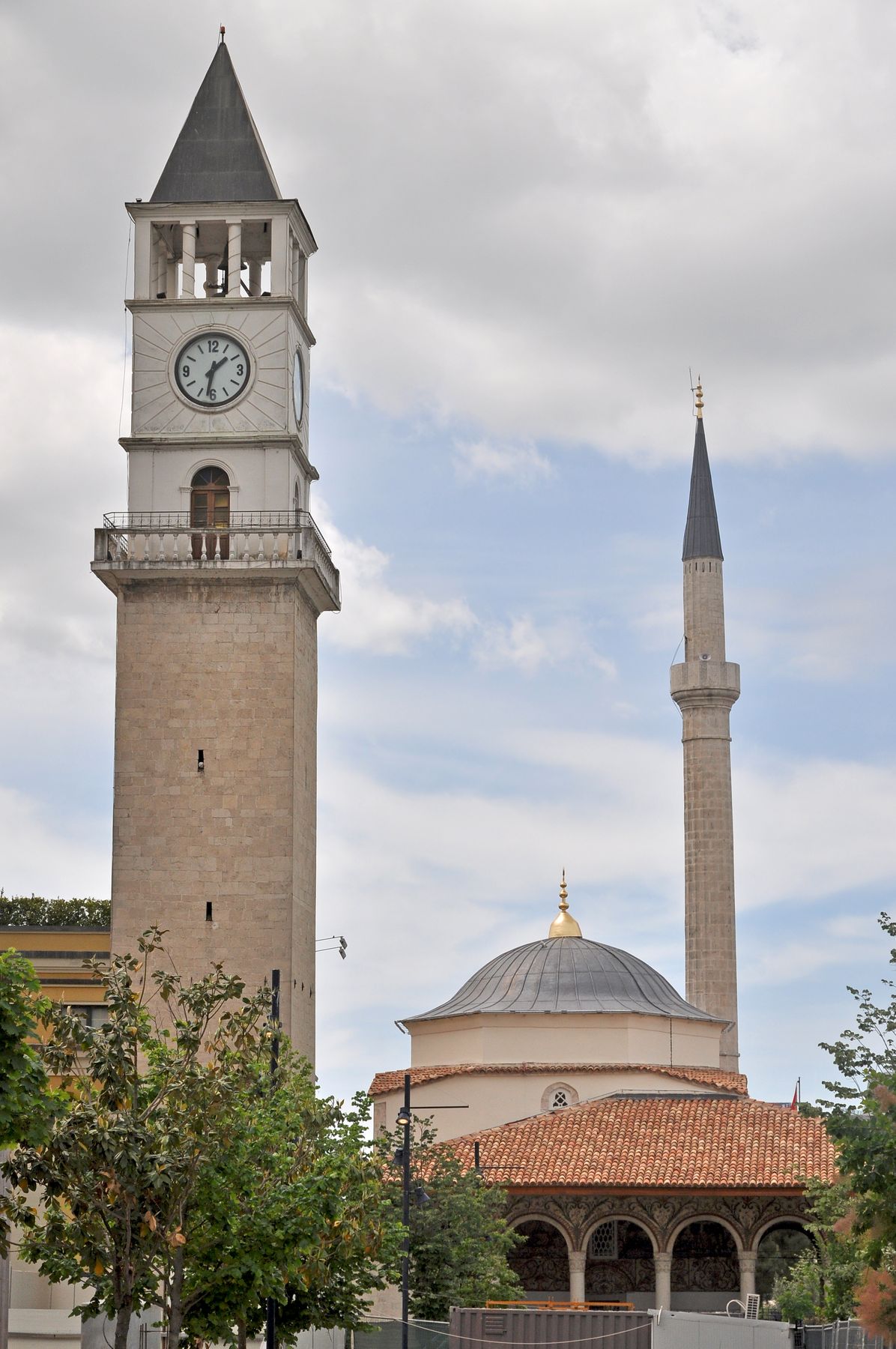 Skanderbeg Square