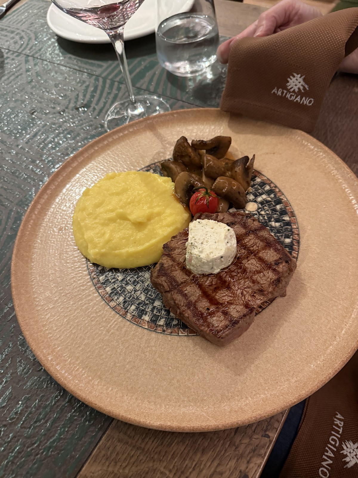 Artigiano at Vila