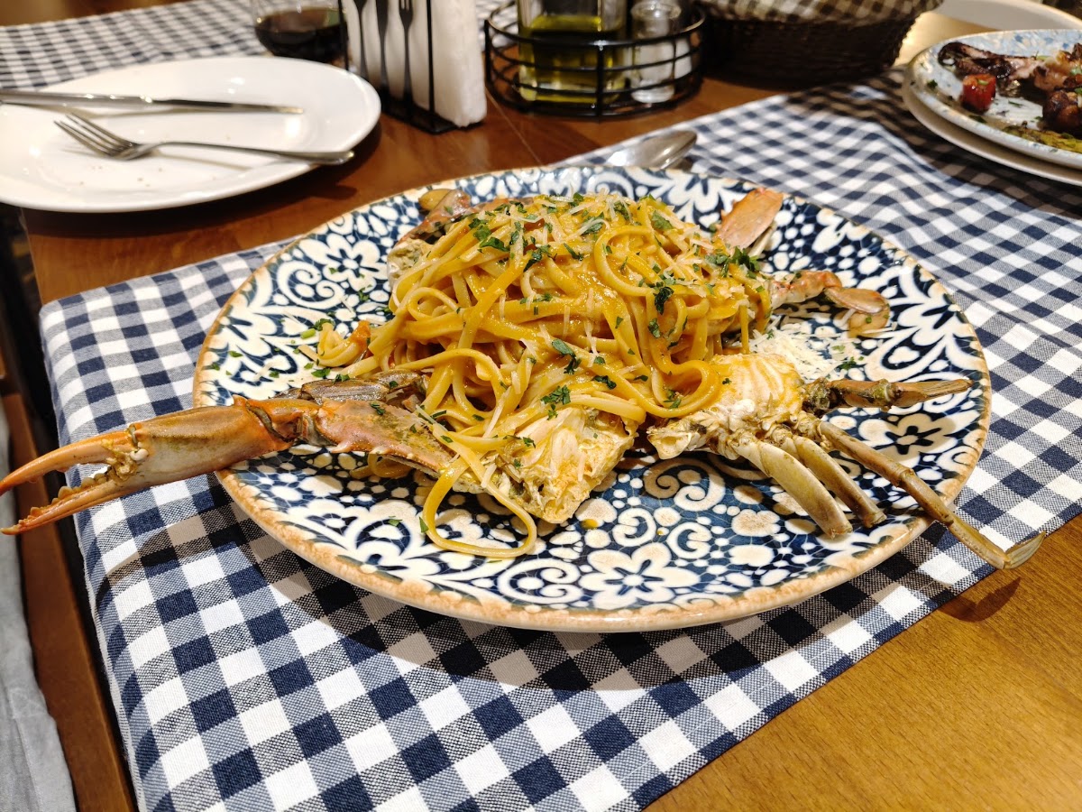 Makamona Restaurant
