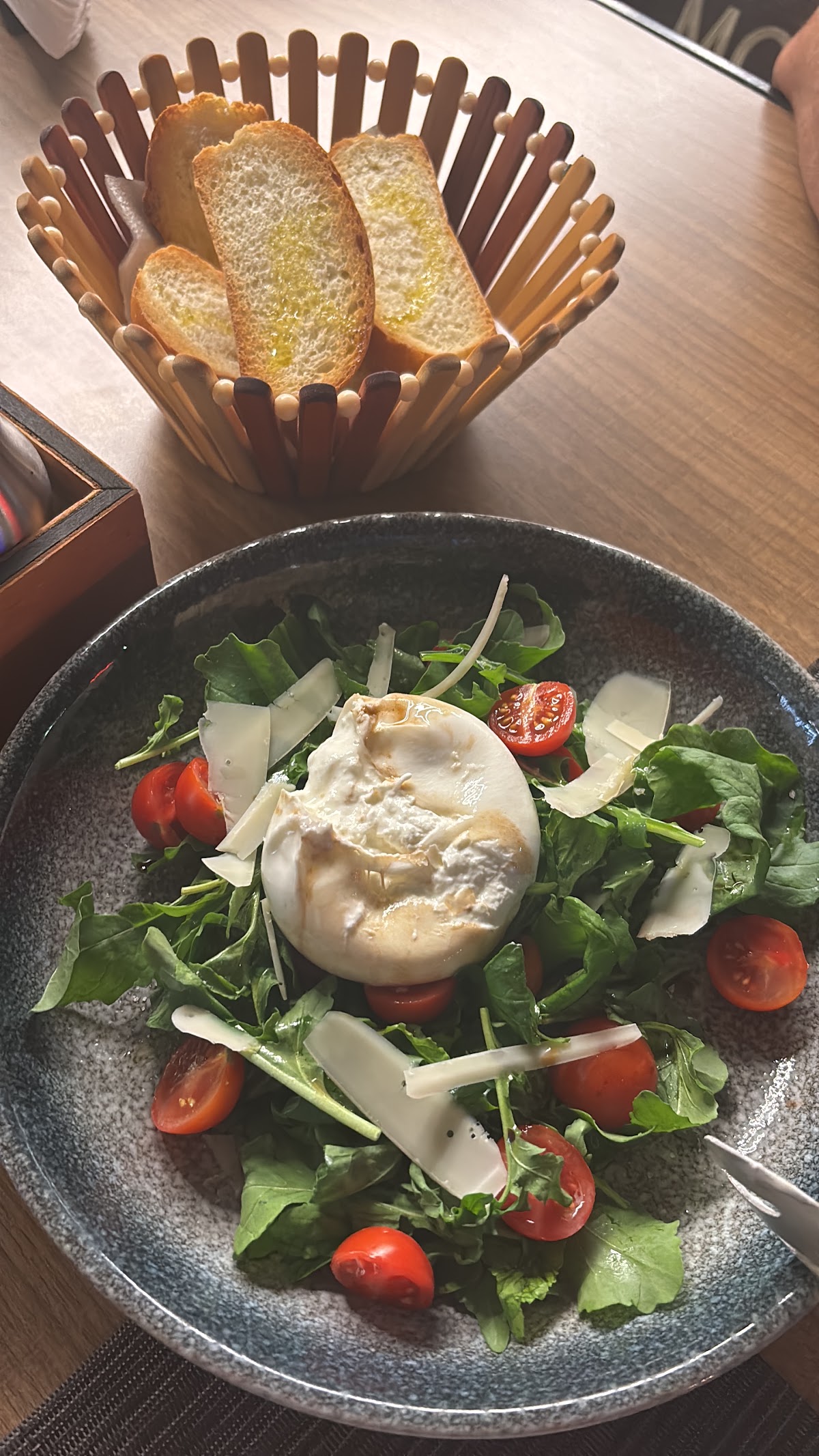 Mono Tirana Restaurant