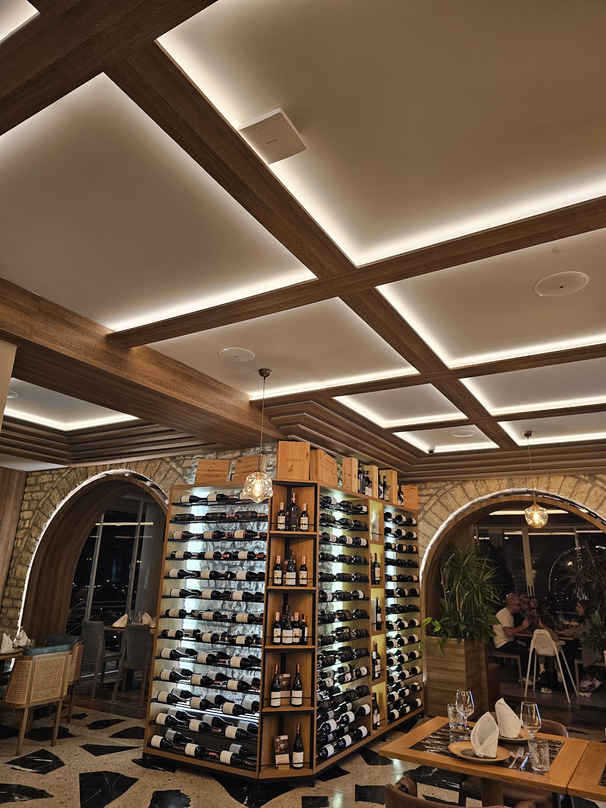 MAJA Restaurant