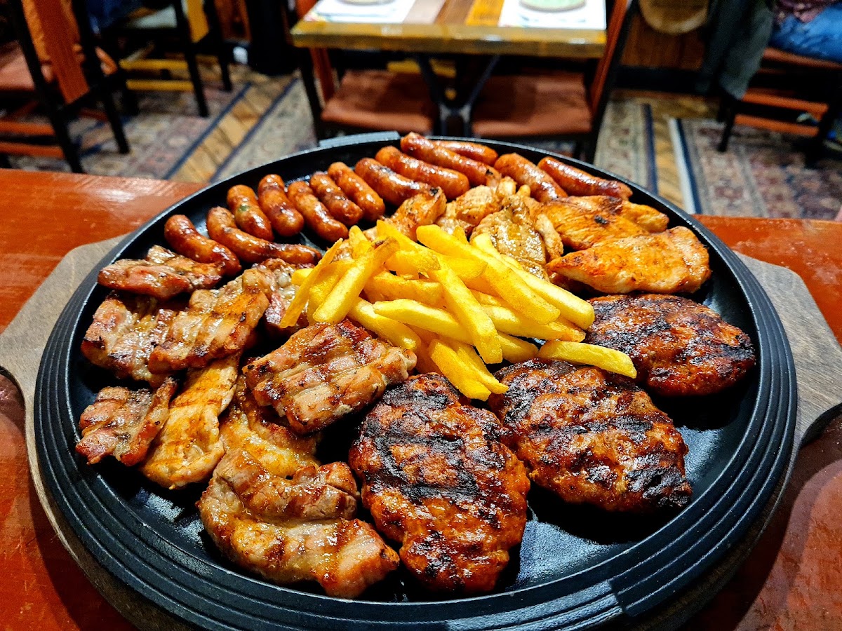 Smoke House Bar & Grill