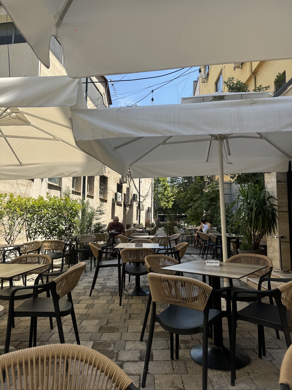 Bitter Bistro Bar & Restaurant