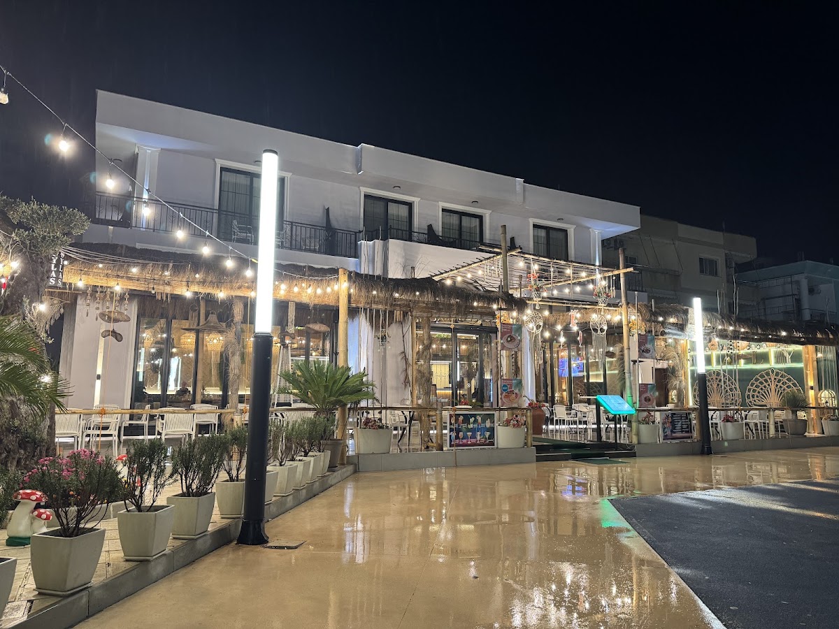 Saly Restaurant