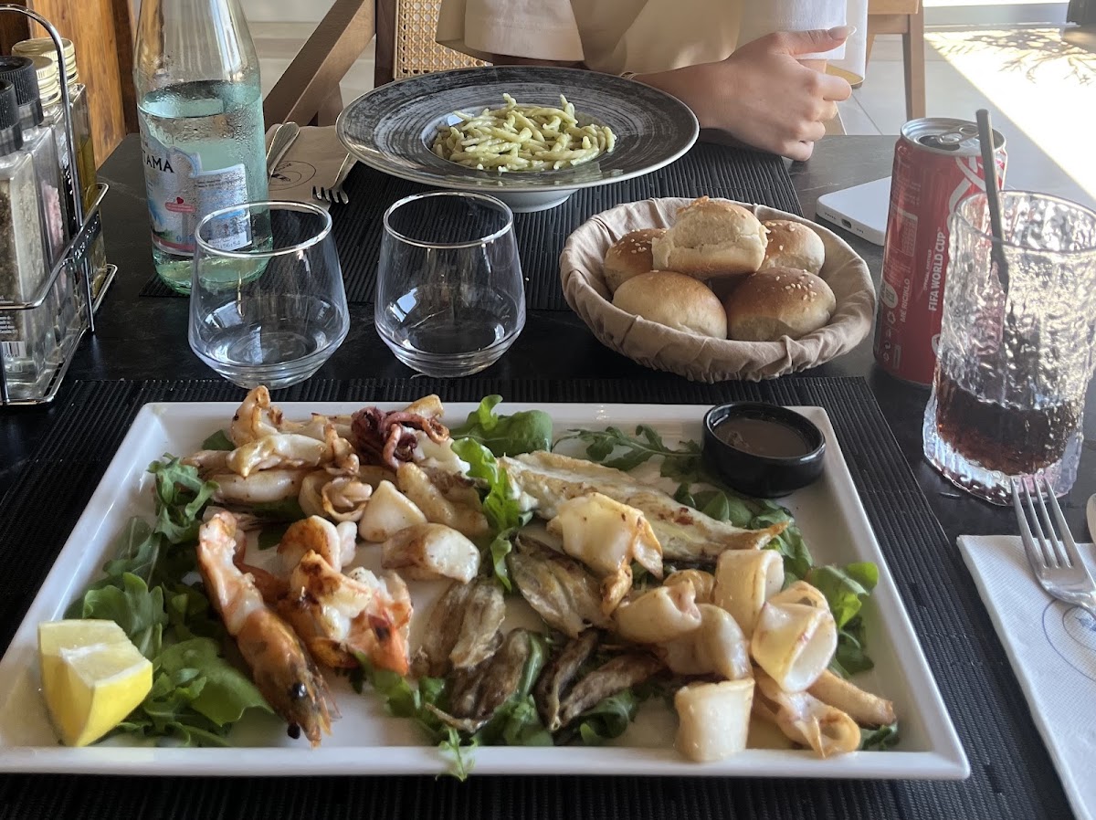 Zena Seaside Restaurant Traditional & Mediterranean Cuisine