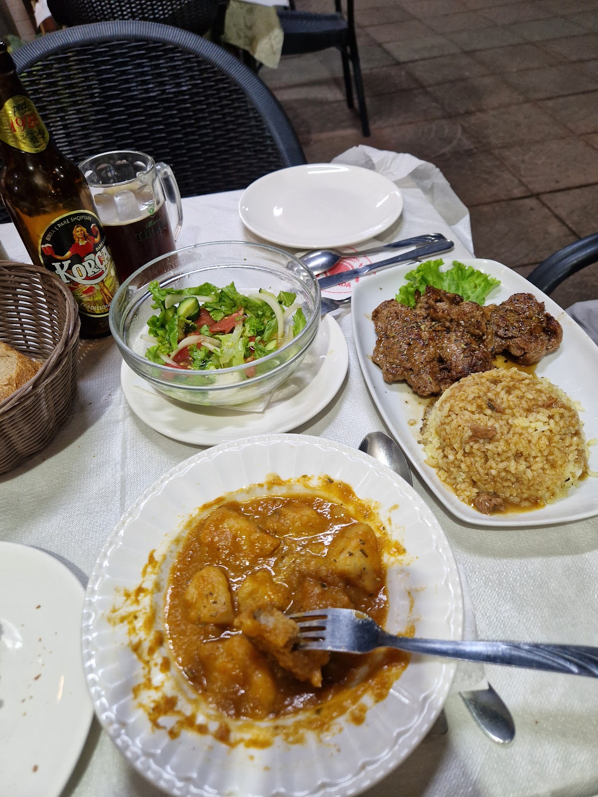 Traditional Restaurant LIRIADA
