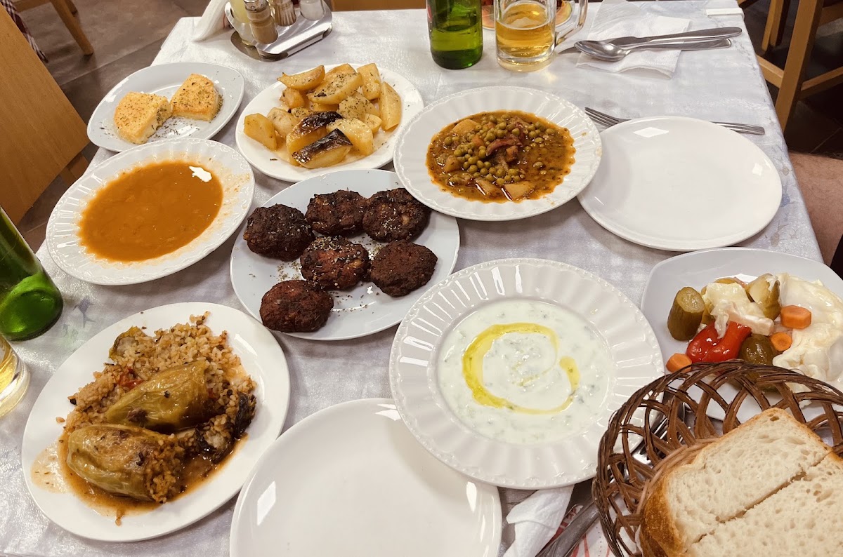 Traditional Restaurant LIRIADA