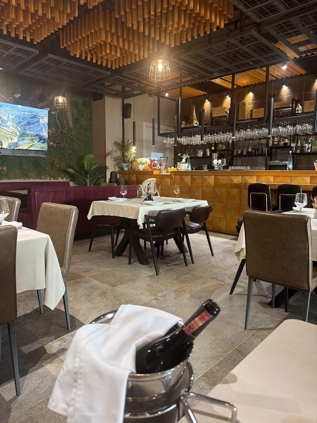 Ammare Restaurant