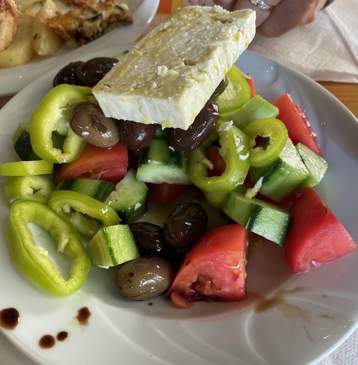 Novus Traditional-Food-Restaurant