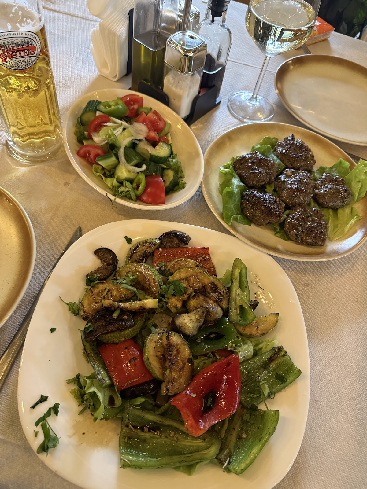 La Baraca Bar & Grill