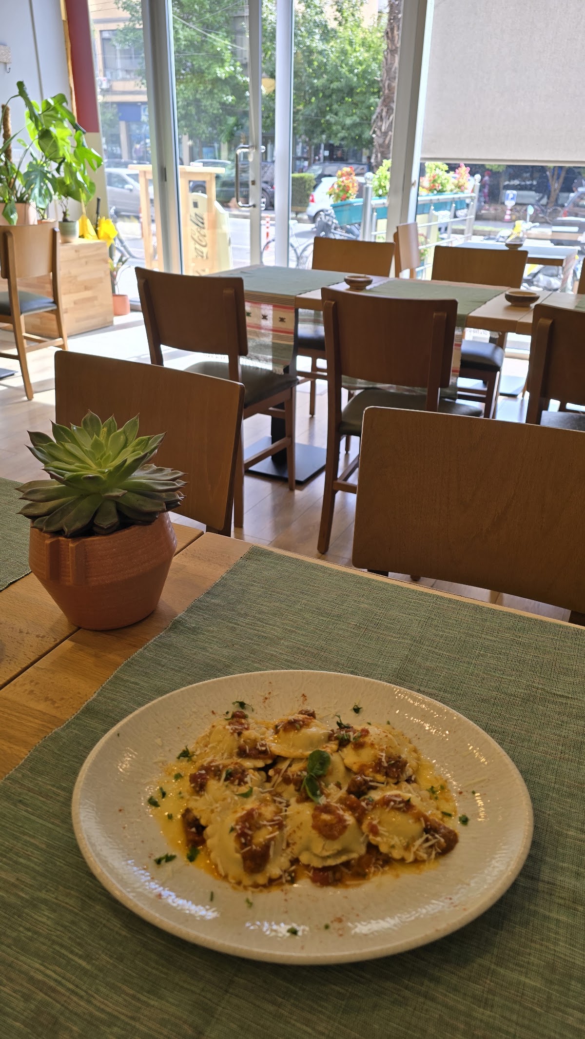 Kuzin Restaurant