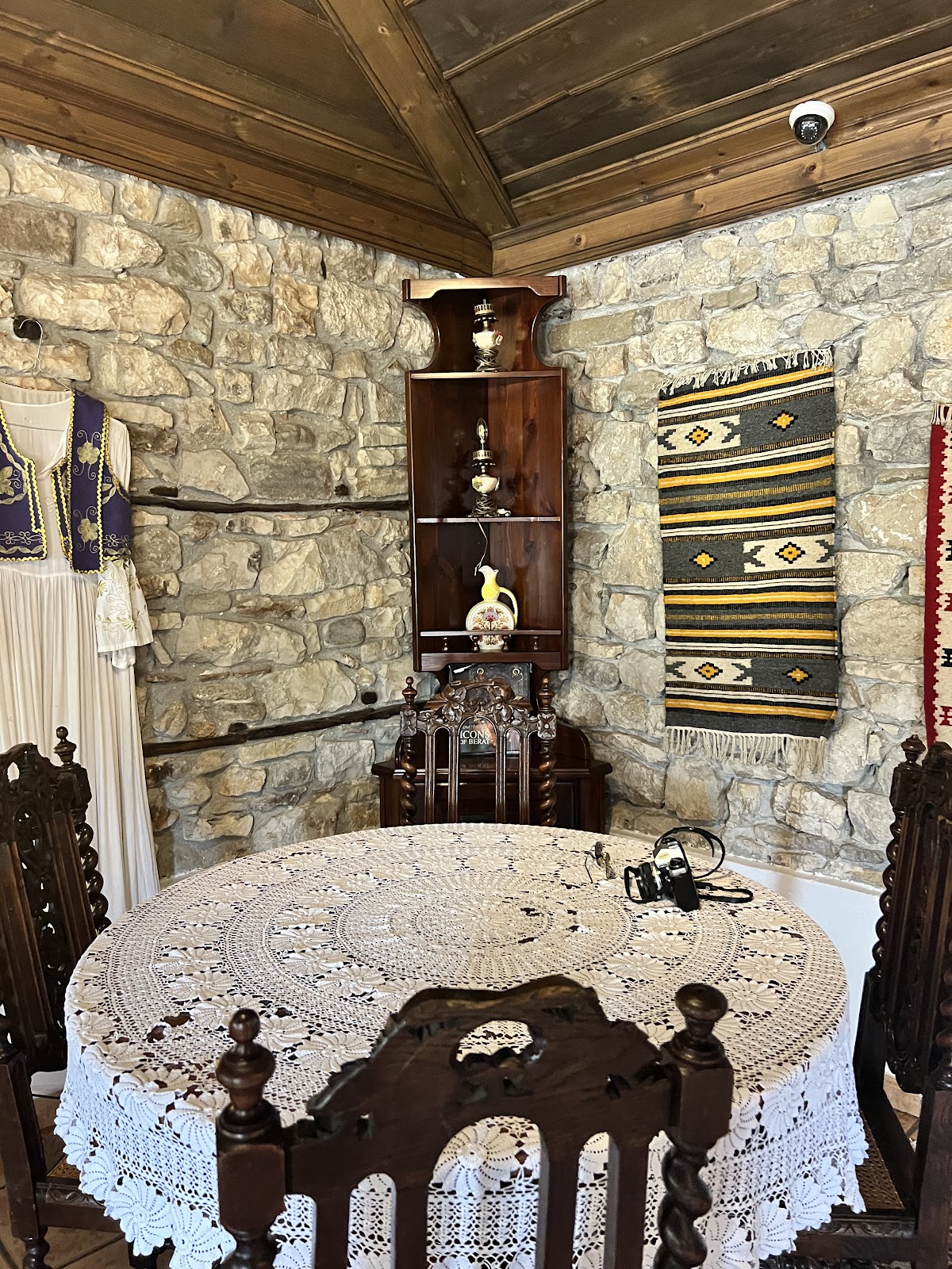 Friendly House