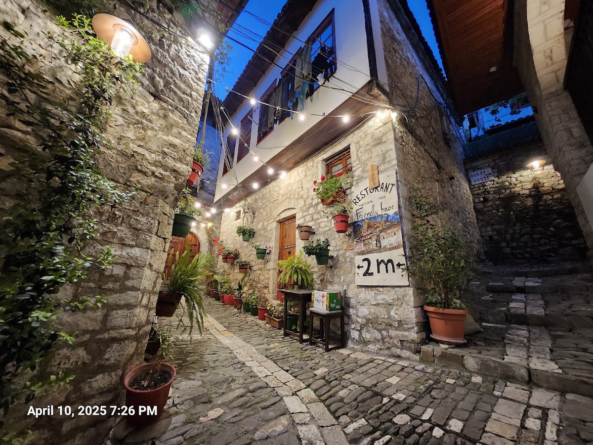 Friendly House
