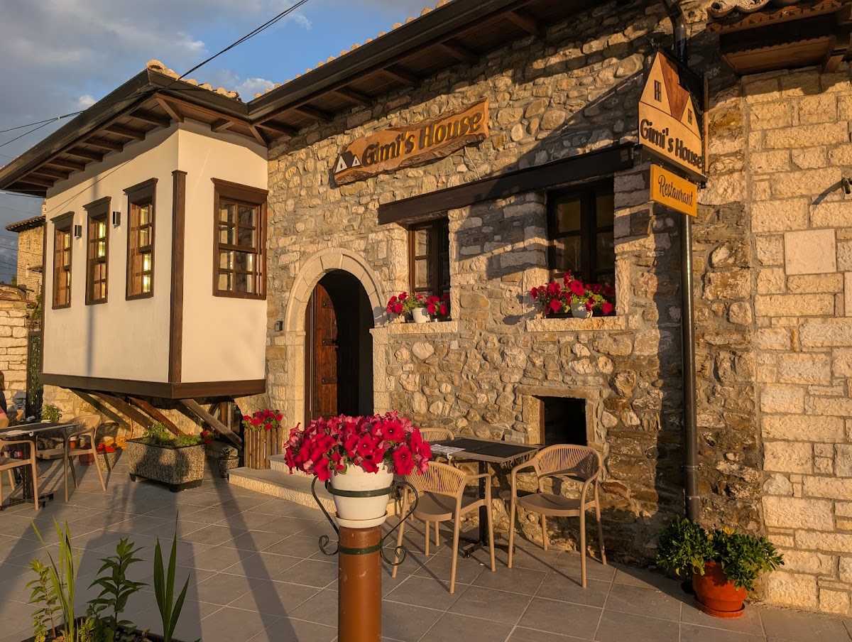 Gimis House Traditional Restaurant