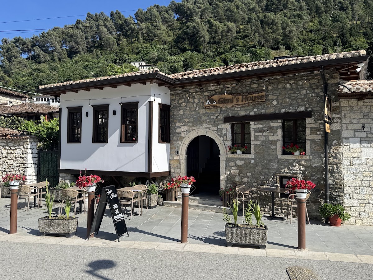 Gimis House Traditional Restaurant
